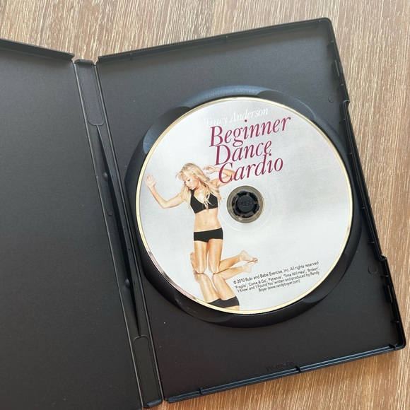 Tracy Anderson Beginner Dance Cardio - Picture 2 of 3